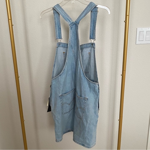 Levi’s Denim Short Overalls Shortalls Size Medium - Picture 2 of 7